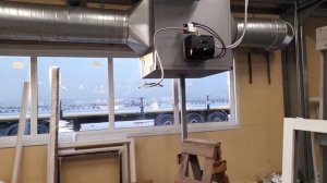 Запускаем газовую горелку в покрасочной камере.