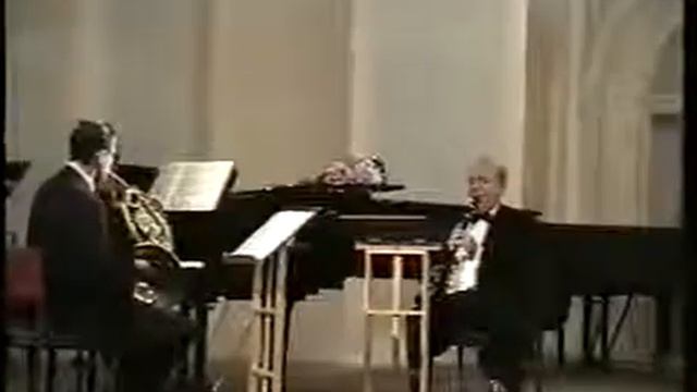 3rd part of Beethoven's Trio (Arrangement for Horn, Clarinet and Piano) смотреть онлайн