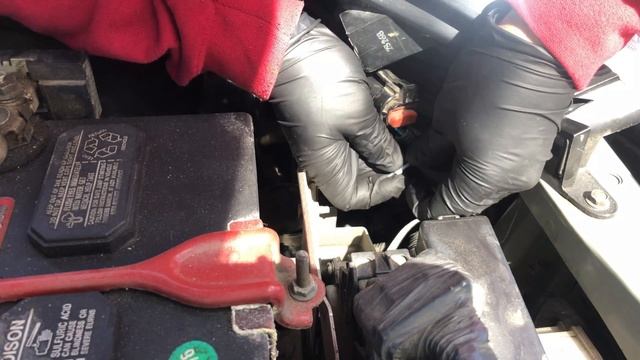 How to Replace and Exchange Headlight Bulb on Nissan Juke смотреть онлайн