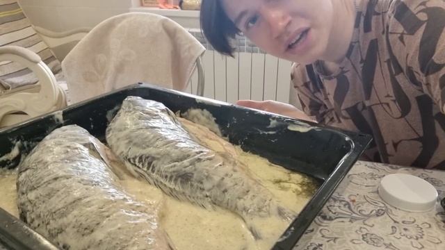 ПОЙМАЛ БОЛЬШОГО КАРПА и ПРИГОТОВИЛ в ДУХОВКЕ?Алексей и кухня смотреть онлайн