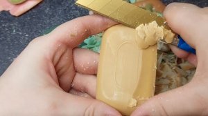 резка прогорклого мыла