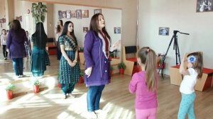 Мастер класс по индийским танцам для детей