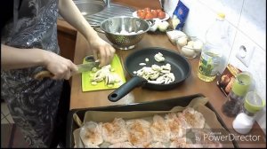Мясо по французски с грибами и помидорами