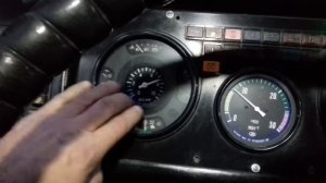 Указатель напряжения в прикуриватель.