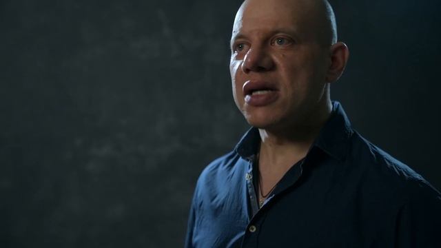 К.Симонов “Ты помнишь, Алёша, дороги Смоленщины...“. Читает Иван Кокорин смотреть онлайн