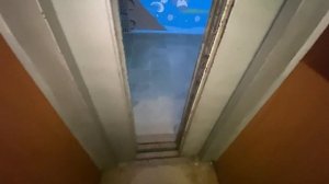 Лифты МЛЗ 1995 г.в.; V=1 м/с; Q=400,630 кг. (застрял в грузопассажирском)