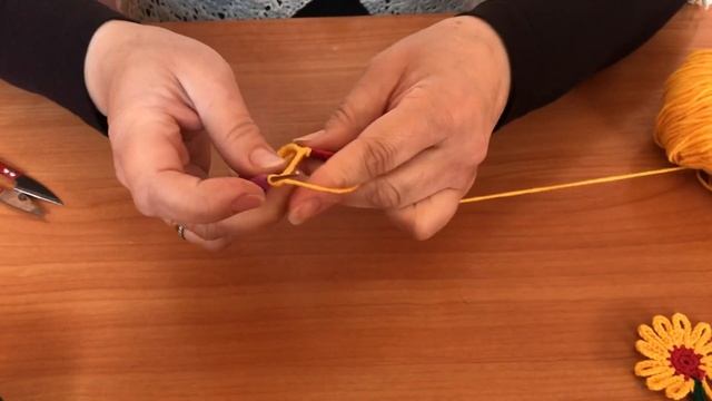 Мастер-класс "Вяжем ромашку" объединения по интересам "Радуга чудес", Соловьева Е.С. смотреть онлайн