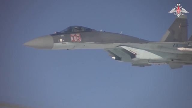 Два стратегических ракетоносца Ту-95мс дальней авиации выполнили плановый полет