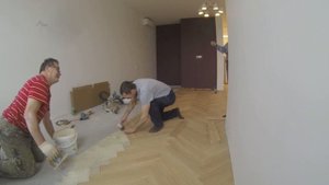 Укладка паркета на бетонную стяжку. Как оформить стык плитки и паркета | Ремонт в квартире