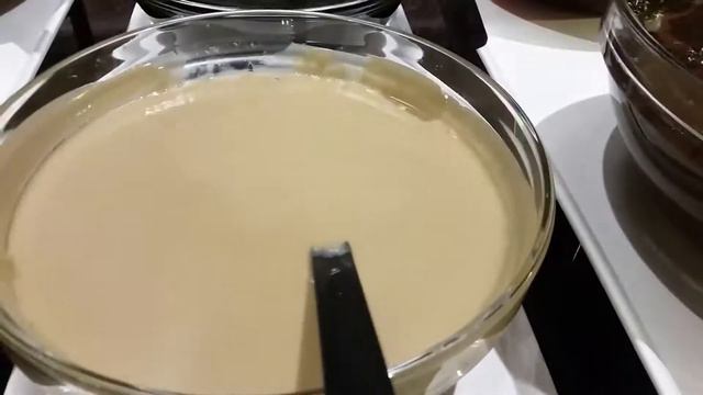 Завтрак в отеле WYNDHAM (вкусно))) смотреть онлайн