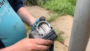 Mercedes A160 Замена свечей.