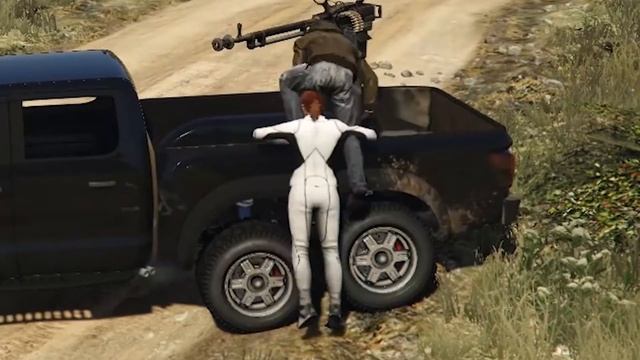 ВПЕРВЫЕ НА ОГРАБЛЕНИЯХ смотреть онлайн