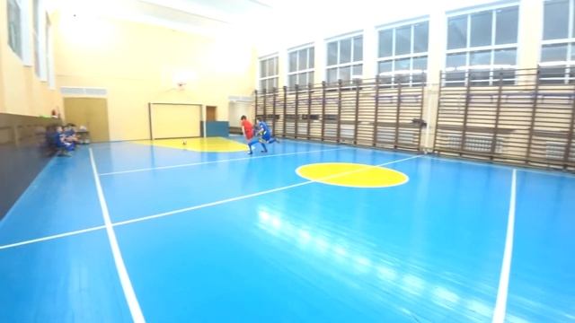 Игра: "Футбол 1 на 1" = младшие (ПРОДОЛЖЕНИЕ УЖЕ ЕСТЬ НА КАНАЛЕ - TRENER ZVEZDNAIA) смотреть онлайн