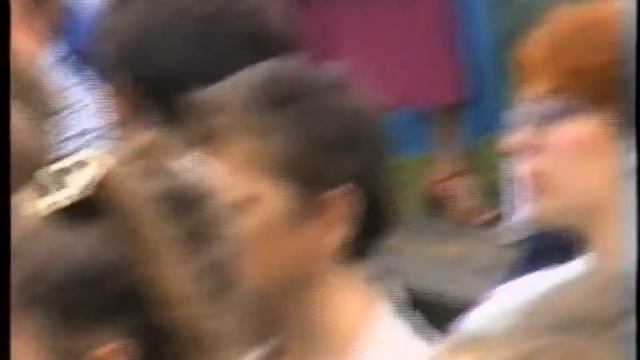 Алексей Макаренко - Осенний бал .Владивосток 6 августа . 1994г. смотреть онлайн