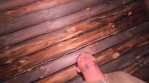 СТРОЮ ЗЕМЛЯНКУ В ДИКОМ ЛЕСУ | ВНЕЗАПНАЯ БОЛЕЗНЬ | ЛЕЧУСЬ ПРЯМО В ЗЕМЛЯНКЕ | САМАЯ ПЛОХАЯ НОЧЬ.. 4К