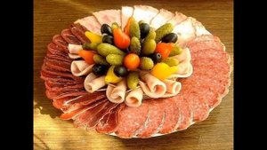 Оформление и красивая нарезка сыров и колбасных изделий