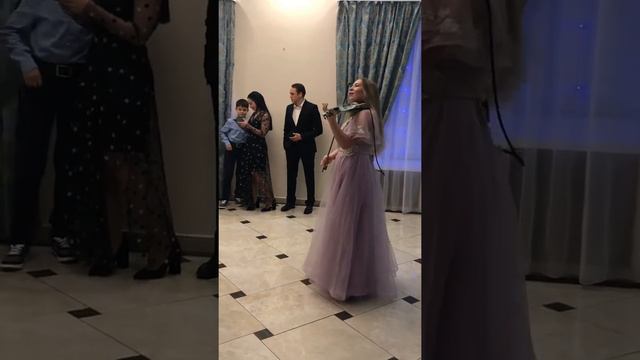 Заслуженная артистка ЧР Екатерина Маркитанова скрипка Чебоксары Электроскрипка Живая музыка Violin смотреть онлайн