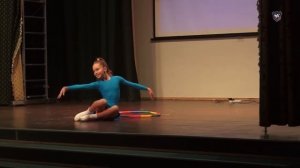 Маша Калинина - Танец с Хула-Хупом
