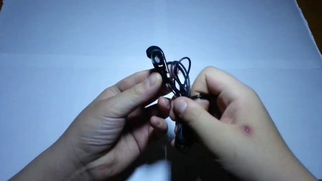 Как сложить наушники чтобы они не запутались? смотреть онлайн