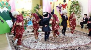 Утренник в подготовительной группе : "Осень  в  Дагестане "д/ с №12  г. Избербаш