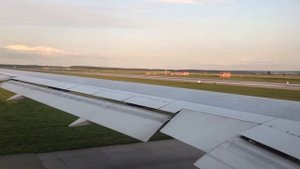 Аэропорт Кольцово ЕКБ , руление и взлёт а/к  AZURair 767-300