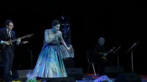 Алены Петровской Я сама любовь