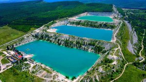 СКАЛИСТОЕ - РАЙСКИЙ УГОЛОК в центре КРЫМА. Не поверил своим глазам, во что превратили старый карьер!