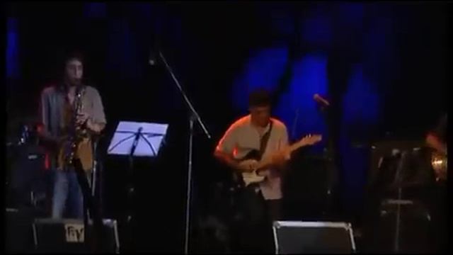 Local Hero - YellowJackets version by Amigos de la Casa смотреть онлайн