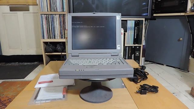Retro Tech - Toshiba Satellite 310CDS Laptop смотреть онлайн