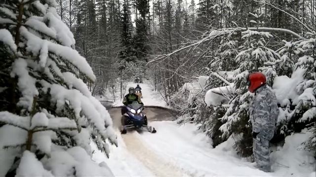 Через речку на снегоходе опять смотреть онлайн