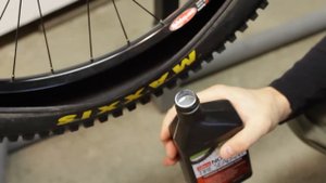 Stan's Notubes Tubeless System installation