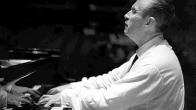 Claudio Arrau plays the 3rd Movement from Schumann's Fantasie, Op.17 ('Live')