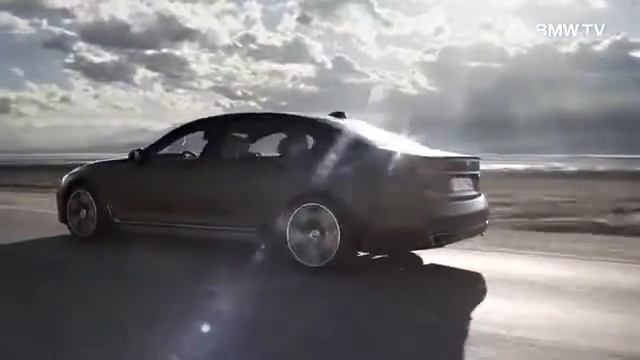 Der neue BMW M760Li xDrive смотреть онлайн