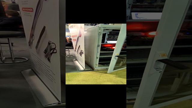 Выставка СВЯЗЬ 2024 - Шкаф уличный с крючками подвеса