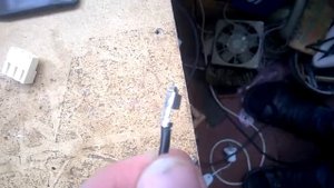 Мотор гудит и не стартует-причина плохо обжатые контакты колодки двигателя.