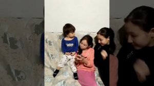 Ребенок стесняется