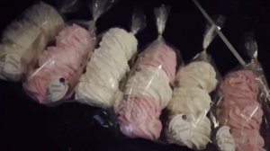 Сахарная пудра для обсыпки яблочного зефира.