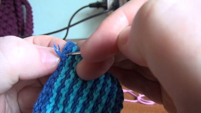 Чехол на мобилу двух стороним тунисским крючком, двухцветный смотреть онлайн