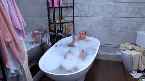 Кто Поселился в Доме у Светы Кемер ?