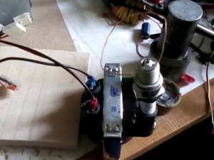 Ионофон играет гимн СССР - России