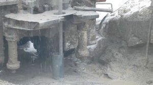 Процесс бурения скважины под воду 40 метров.