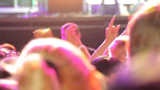 Ренато Усатый «взорвал» северную столицу грандиозным концертом, с участием Стаса Михайлова смотреть онлайн