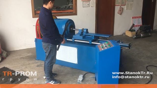 Прокатка трубы из круглой конусной в профильную трубу смотреть онлайн
