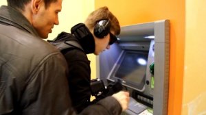 1 - Вход в банк, использование терминала