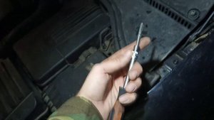 КАК НАРЕЗАТЬ РЕЗЬБУ в сломанной шпильке [своими руками]