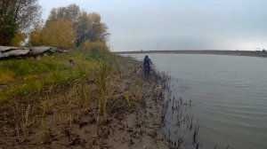 ЭТО ПРОСТО ЖОР КАКОЙ ТО! Рыбалка на спиннинг. Ловля окуня на отводной поводок