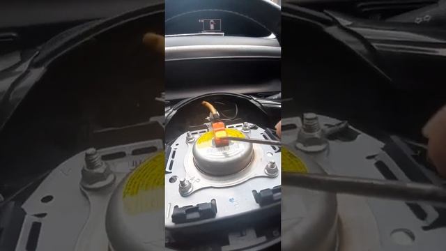 Cara melepas stir TOYOTA SIENTA смотреть онлайн