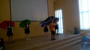 Осенний блюз в исполнении Лиясовой Ольги и группы поддержки 4 А класса  1