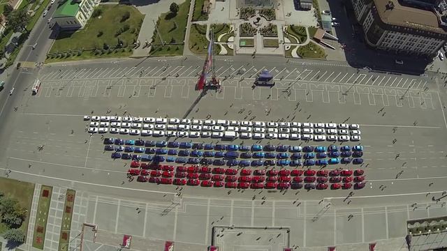 Флешмоб АвтоТриколор в Туле на День Флага России 22 августа смотреть онлайн