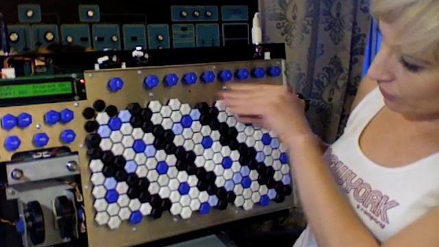 AXIS for Bohlen-Pierce Scale (Part 3) смотреть онлайн